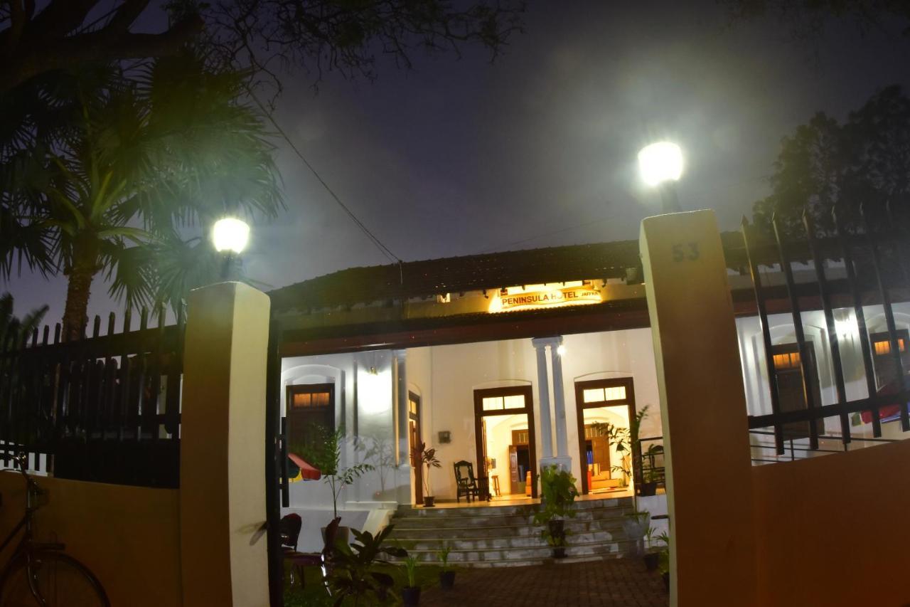 Peninsula Hotel Jaffna Exterior foto